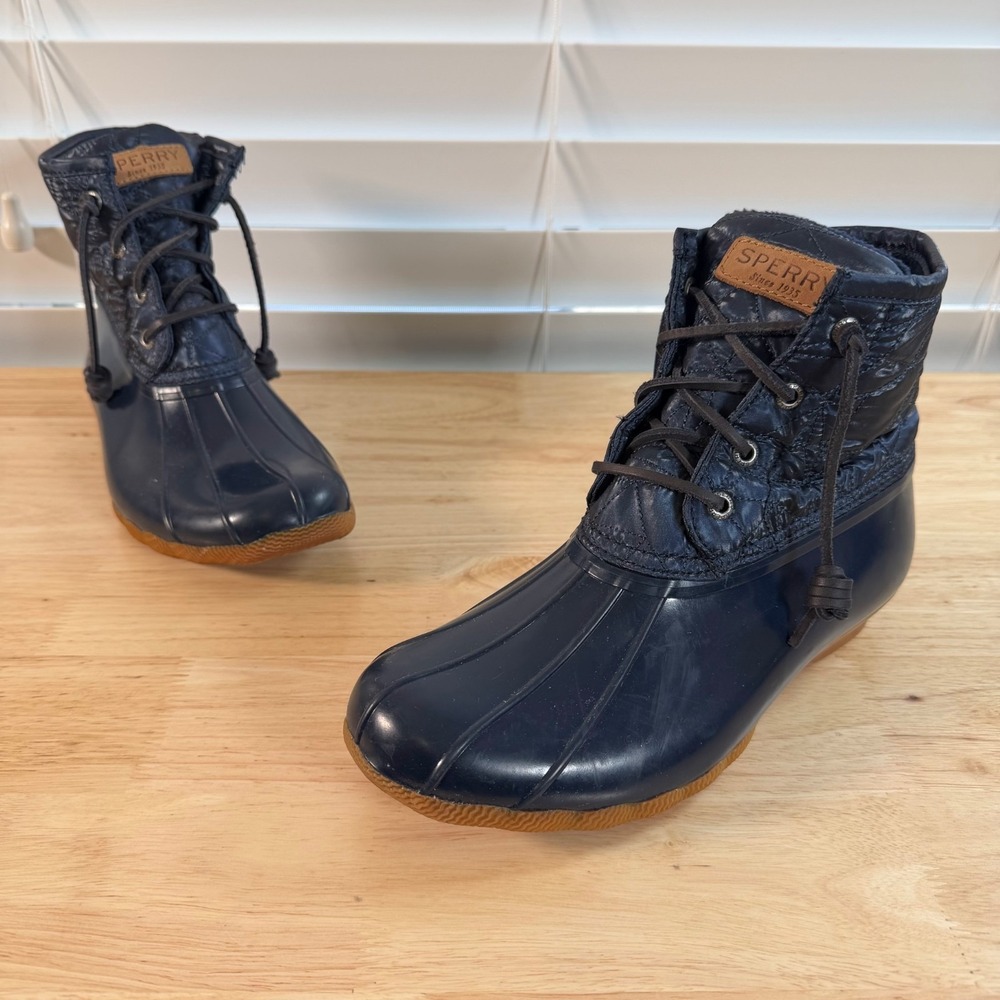 Sperry Saltwater Quilted Rain Boots Women's Navy Blue Round Toe Waterproof - 8M